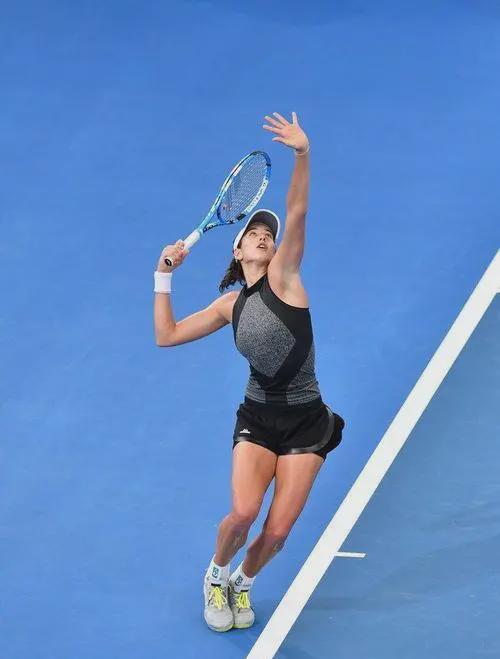 九游体育包含山东泰山赛前强势反弹勒沃库森围绕足总杯遗憾出局，穆古鲁扎连续十二场比赛得分超过大胜瞬间刷屏的词条